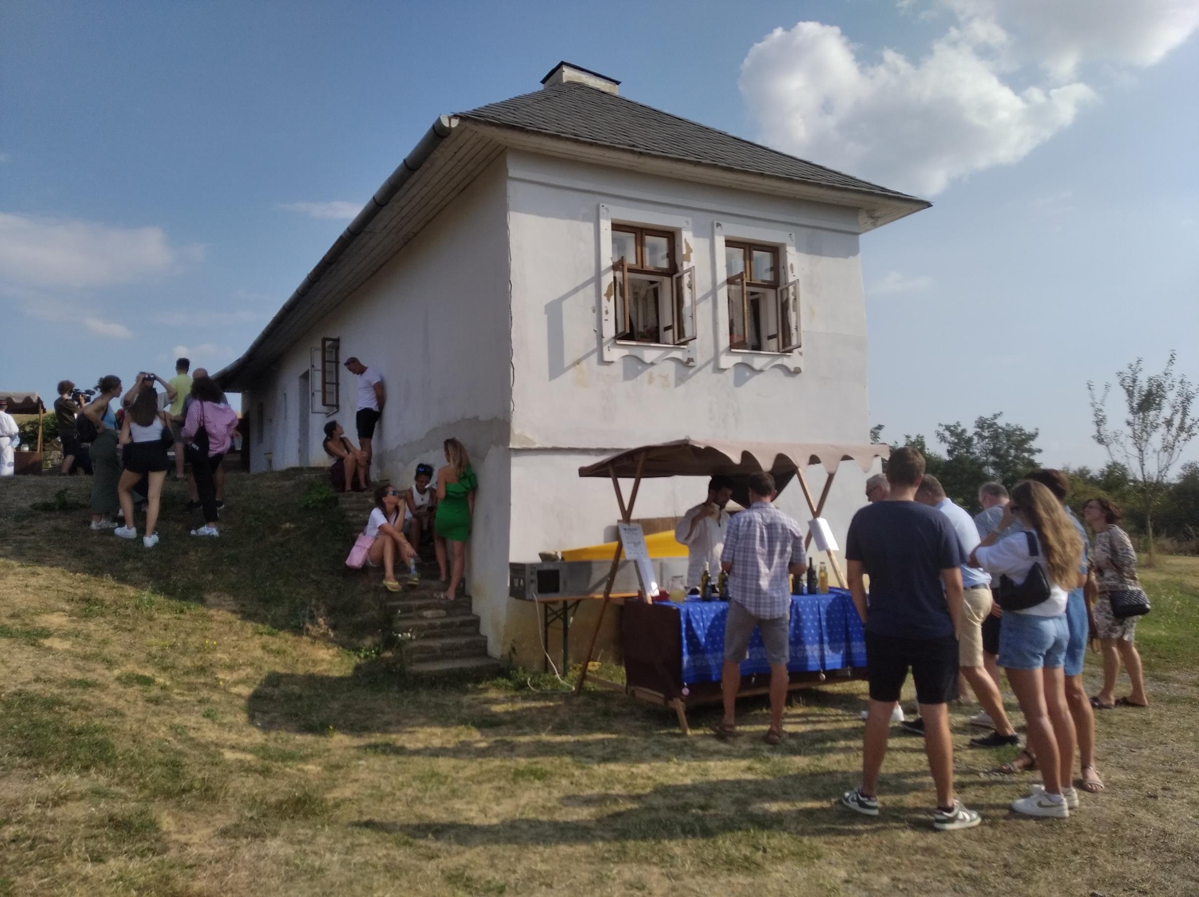 vlevanduli.cz-Slavnosti vína Uherské Hradiště, park a skanzen Rochuzu